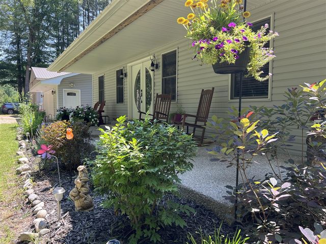 2564 Bialik Road, Manistee, MI 49660