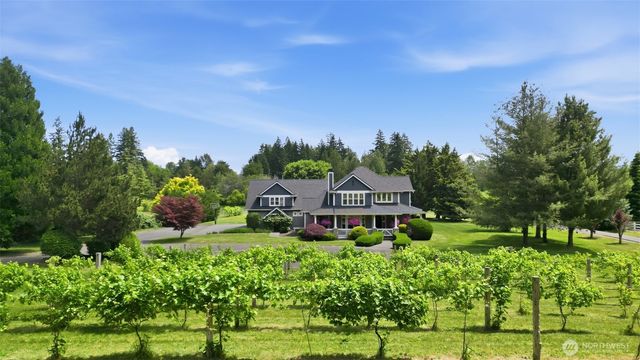 3601 214th Avenue E, Lake Tapps, WA 98391
