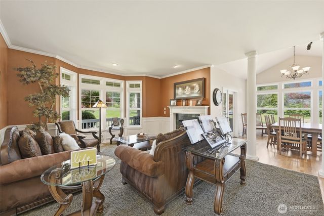 3601 214th Avenue E, Lake Tapps, WA 98391