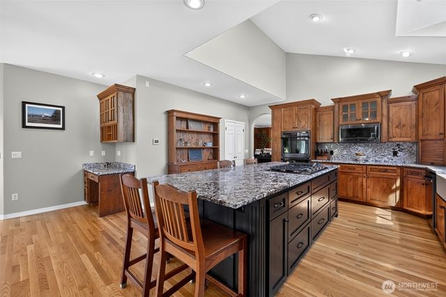 3601 214th Avenue E, Lake Tapps, WA 98391