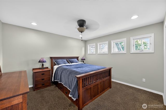 3601 214th Avenue E, Lake Tapps, WA 98391