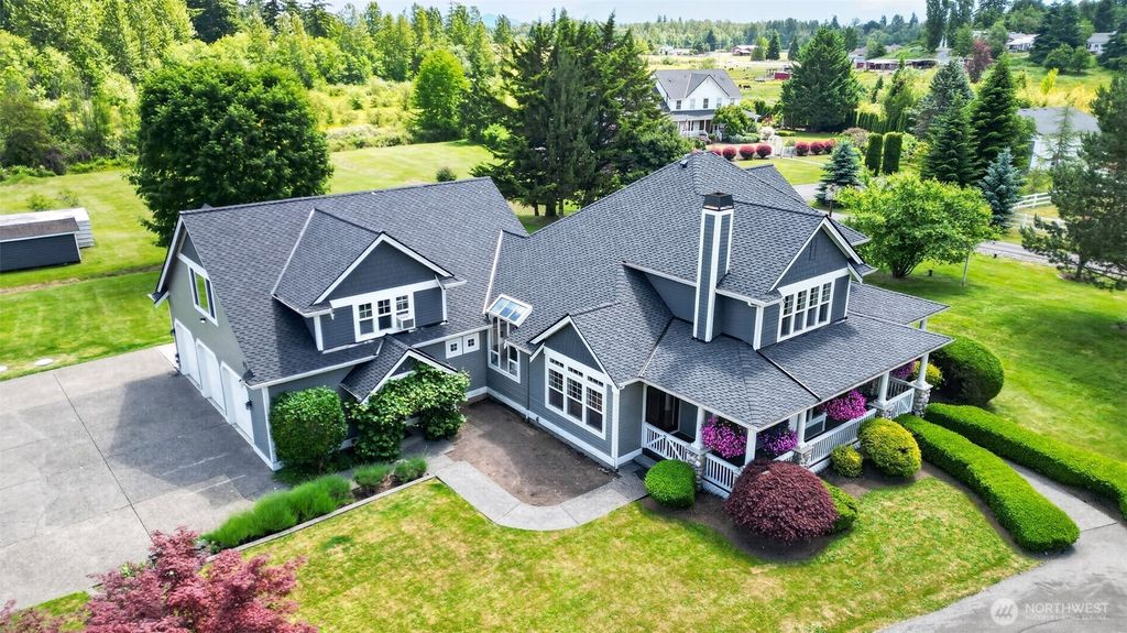 3601 214th Avenue E, Lake Tapps, WA 98391