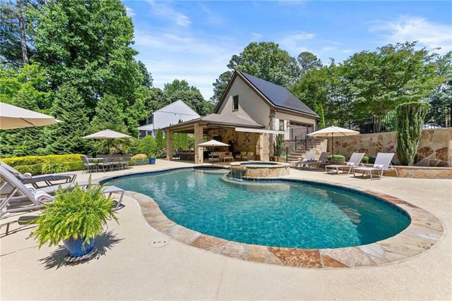 5840 Rock Springs Circle, Buford, GA 30518