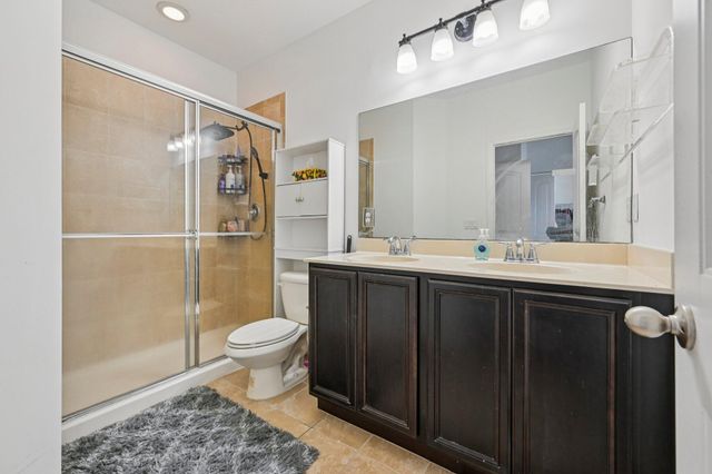 482 Graham Place, Boynton Beach, FL 33435