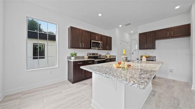 1156 37TH AVENUE N, St Petersburg, FL 33713
