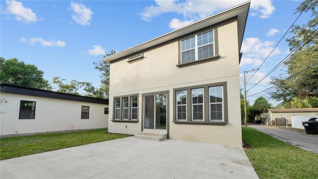 1156 37TH AVENUE N, St Petersburg, FL 33713