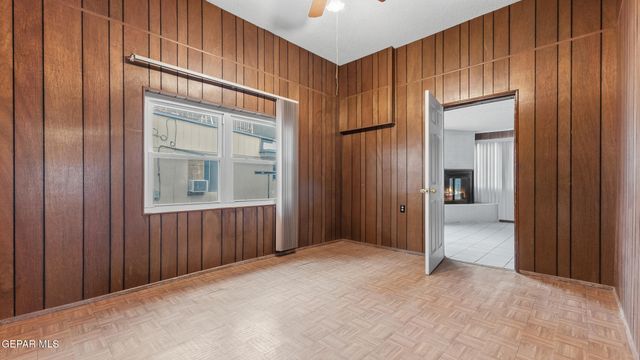 2427 GOLD Avenue, El Paso, TX 79930