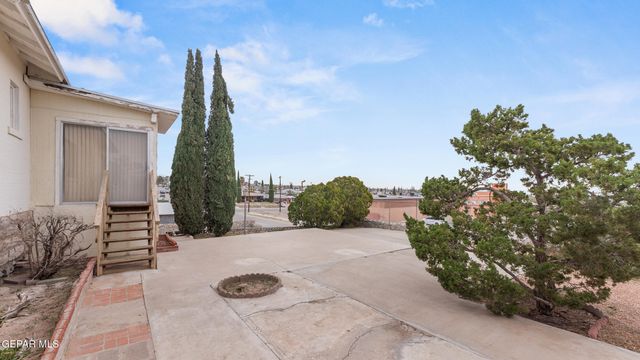 2427 GOLD Avenue, El Paso, TX 79930