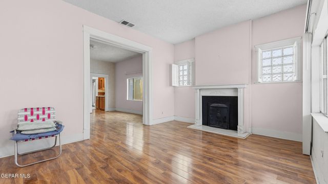 2427 GOLD Avenue, El Paso, TX 79930