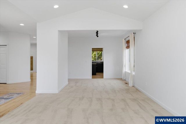 2107 Grace Av NW, Albany, OR 97321