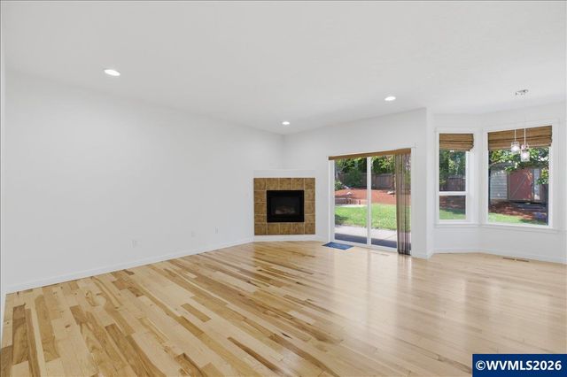 2107 Grace Av NW, Albany, OR 97321