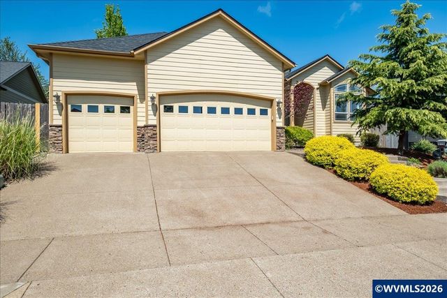 2107 Grace Av NW, Albany, OR 97321