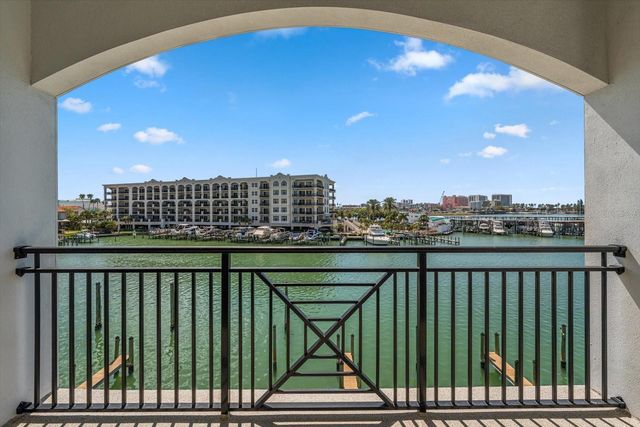 211 DOLPHIN POINT 302, Clearwater, FL 33767