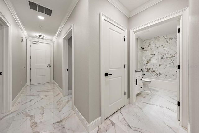 211 DOLPHIN POINT 302, Clearwater, FL 33767