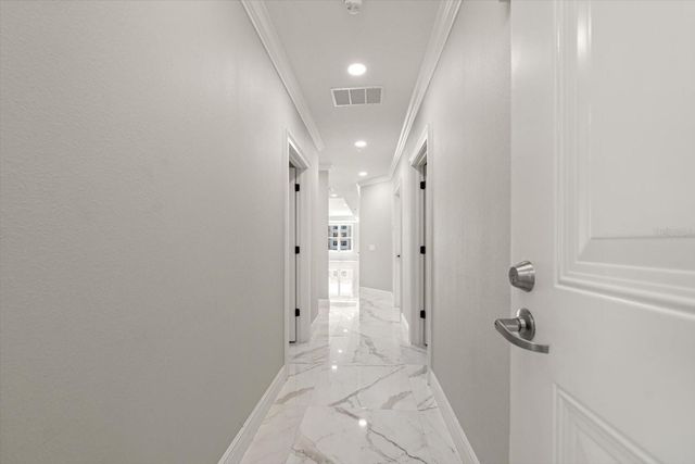 211 DOLPHIN POINT 302, Clearwater, FL 33767