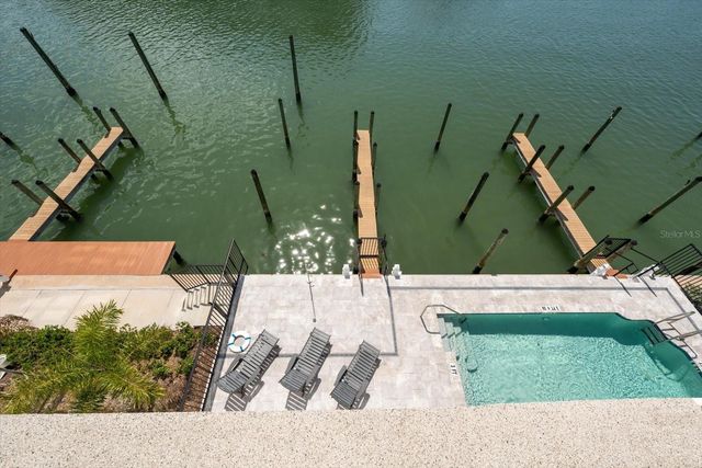 211 DOLPHIN POINT 302, Clearwater, FL 33767