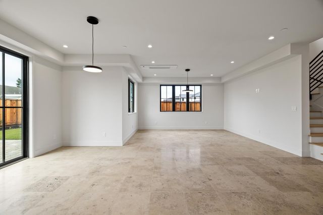 568 Creekside Court, Half Moon Bay, CA 94019