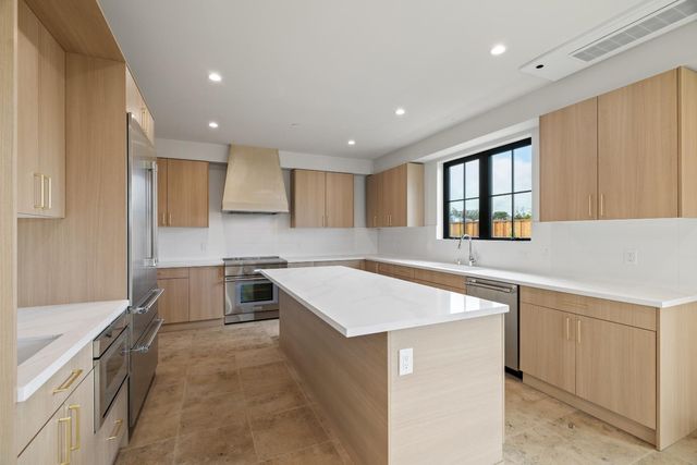 568 Creekside Court, Half Moon Bay, CA 94019
