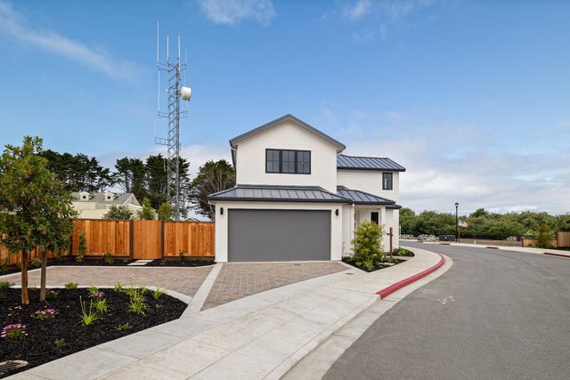 568 Creekside Court, Half Moon Bay, CA 94019