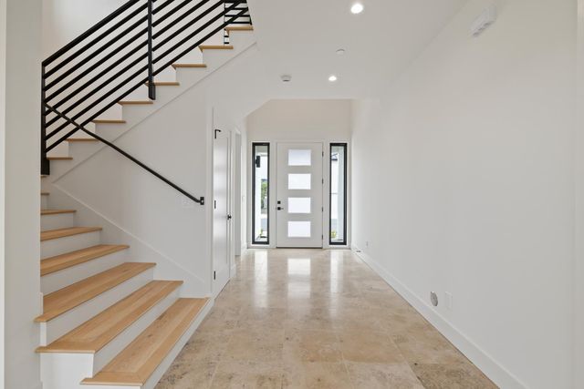 568 Creekside Court, Half Moon Bay, CA 94019