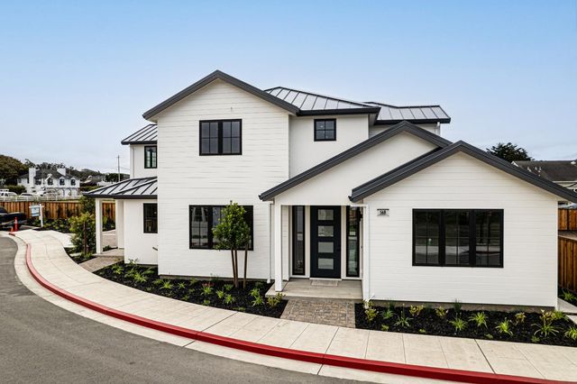 568 Creekside Court, Half Moon Bay, CA 94019