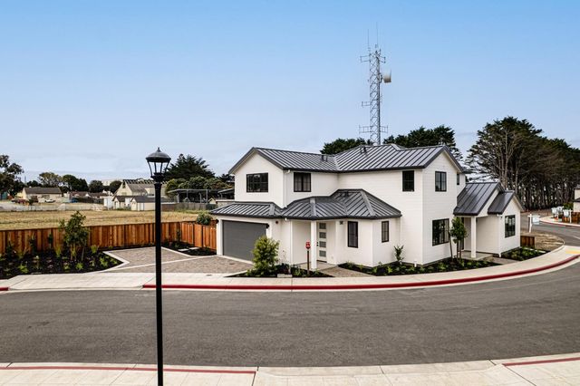 568 Creekside Court, Half Moon Bay, CA 94019