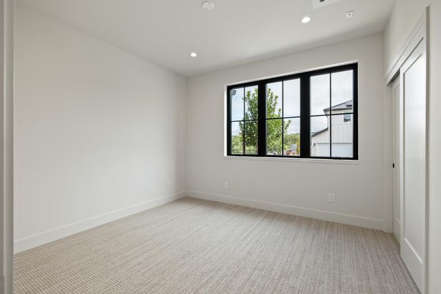 568 Creekside Court, Half Moon Bay, CA 94019