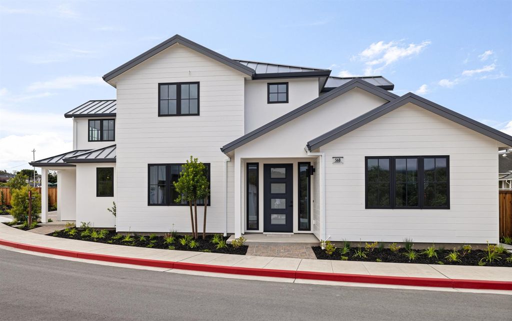 568 Creekside Court, Half Moon Bay, CA 94019