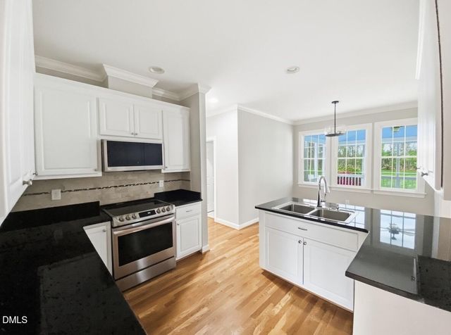 2017 Black Walnut Farm Road, Hillsborough, NC 27278