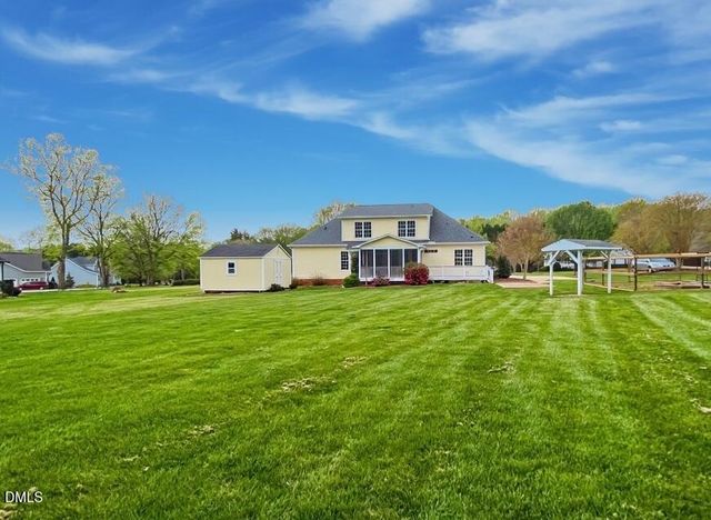 2017 Black Walnut Farm Road, Hillsborough, NC 27278