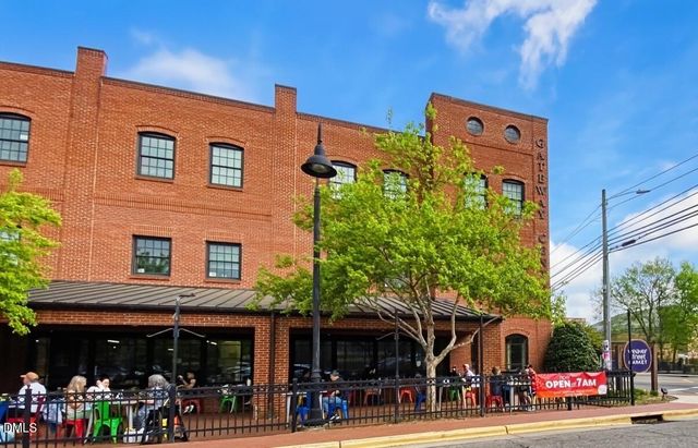 2017 Black Walnut Farm Road, Hillsborough, NC 27278