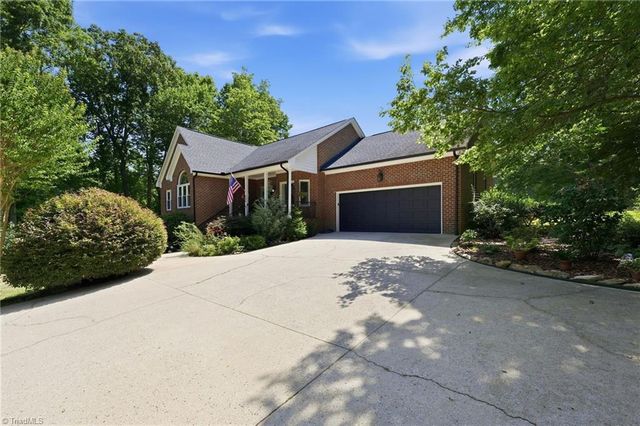 664 Nassau Trail, Asheboro, NC 27205