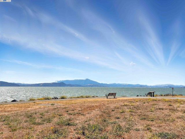 2238 7Th, Berkeley, CA 94710