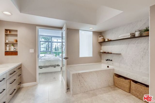 13700 Marina Pointe Drive 531, Marina Del Rey, CA 90292