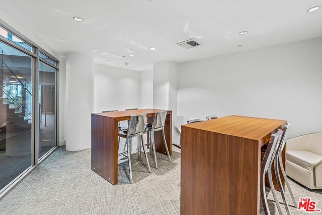 13700 Marina Pointe Drive 531, Marina Del Rey, CA 90292