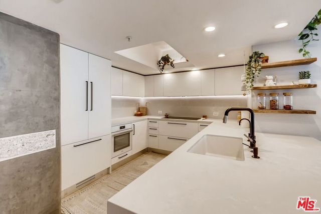 13700 Marina Pointe Drive 531, Marina Del Rey, CA 90292