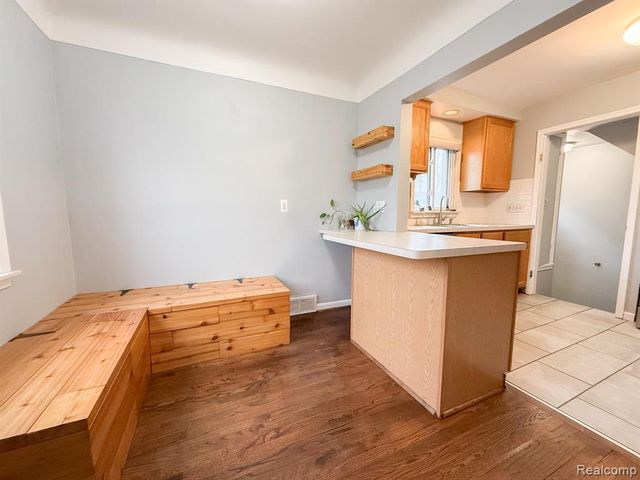 3711 Hunter Avenue, Royal Oak, MI 48073