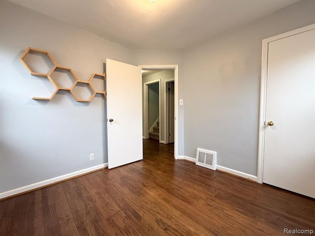 3711 Hunter Avenue, Royal Oak, MI 48073