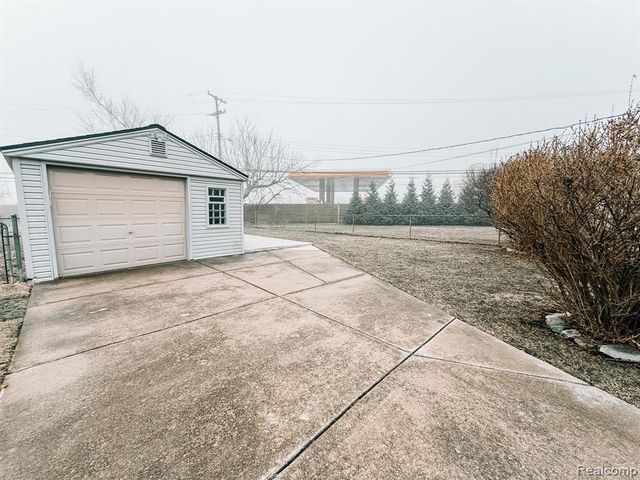 3711 Hunter Avenue, Royal Oak, MI 48073