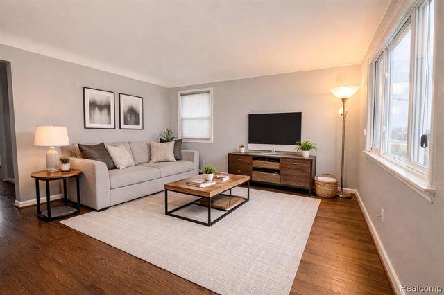 3711 Hunter Avenue, Royal Oak, MI 48073