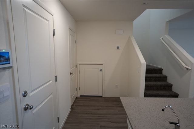 9918 Daffodil Hills Street, Las Vegas, NV 89141