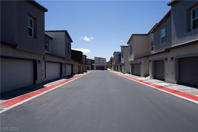 9918 Daffodil Hills Street, Las Vegas, NV 89141