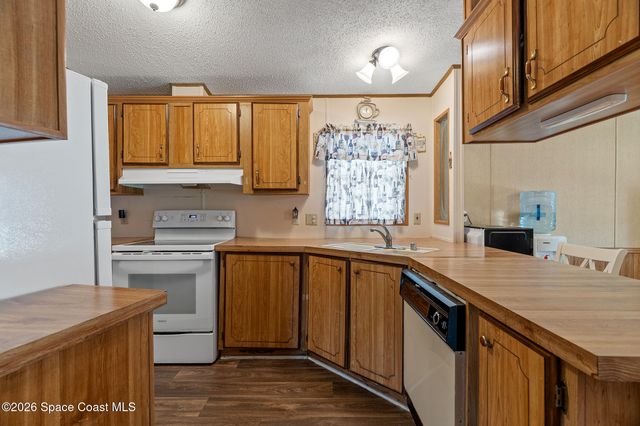 1990 Crystal Lane, St. Cloud, FL 34769