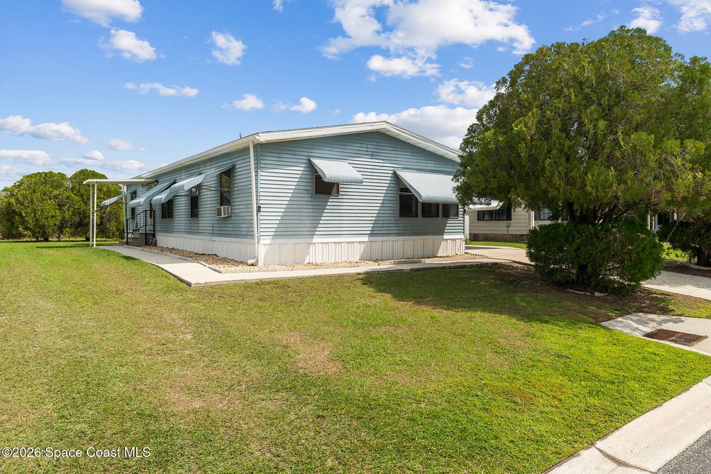 1990 Crystal Lane, St. Cloud, FL 34769