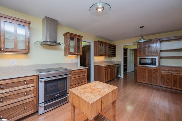 116 Sycamore Drive, Marietta, SC 29661
