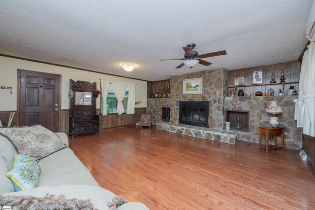 116 Sycamore Drive, Marietta, SC 29661