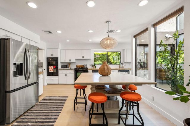 4 Lincoln Place, Rancho Mirage, CA 92270