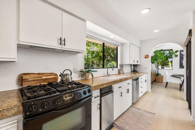 4 Lincoln Place, Rancho Mirage, CA 92270