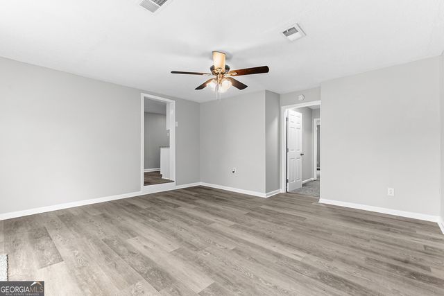 135 Forest Avenue, Bonaire, GA 31005