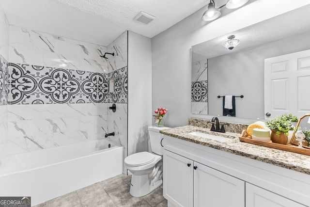 135 Forest Avenue, Bonaire, GA 31005